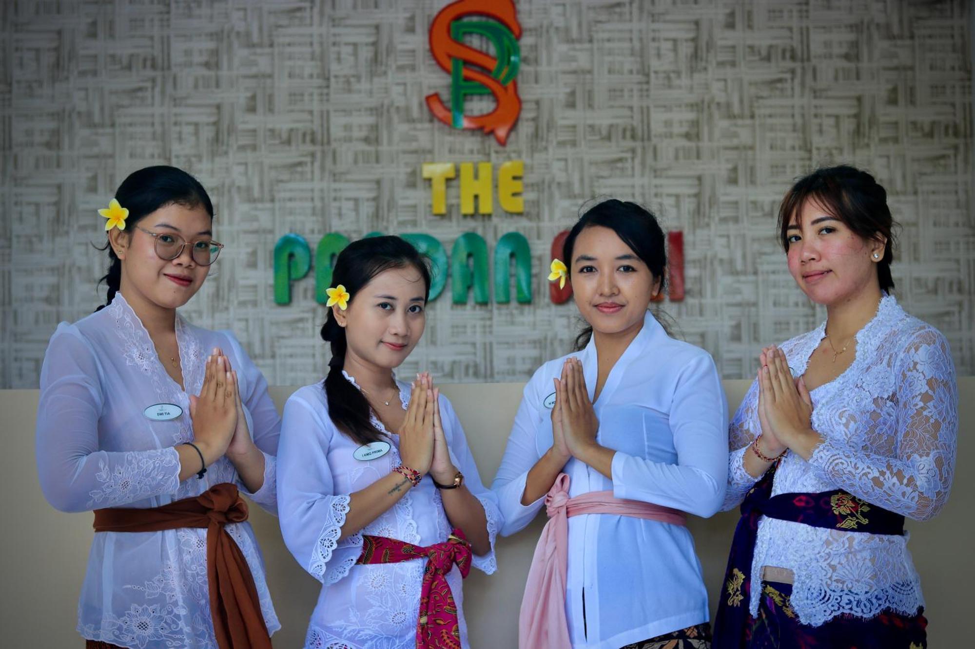The Pandan Sari Hotel Jimbaran  Bagian luar foto